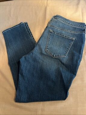 Old Navy Straight-Leg Women's Jeans in Dark Blue Denim